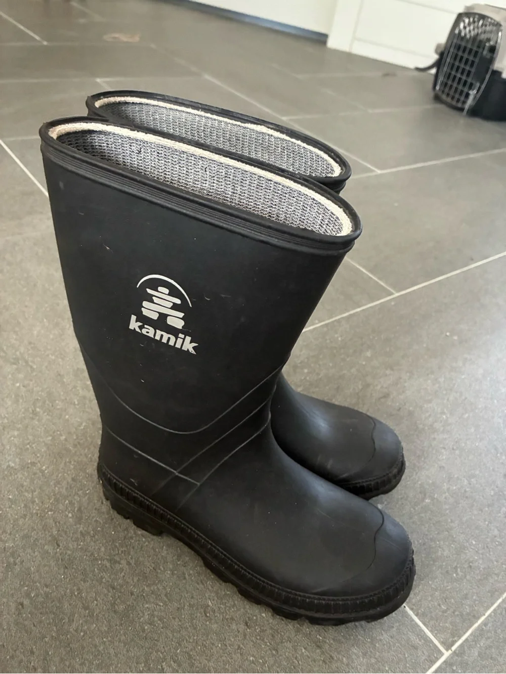 Kamik Black Rubber Rain Boots kids size 3 outdoors